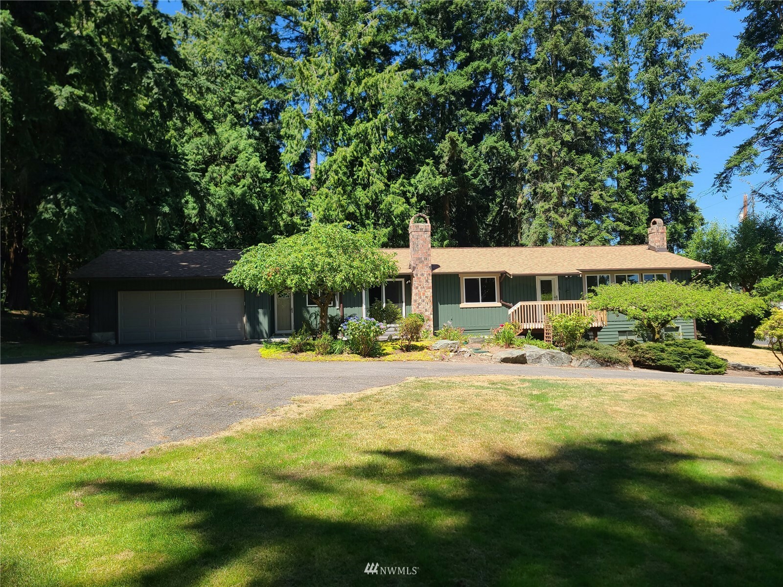 Property Photo:  715 Ell Road  WA 98282 