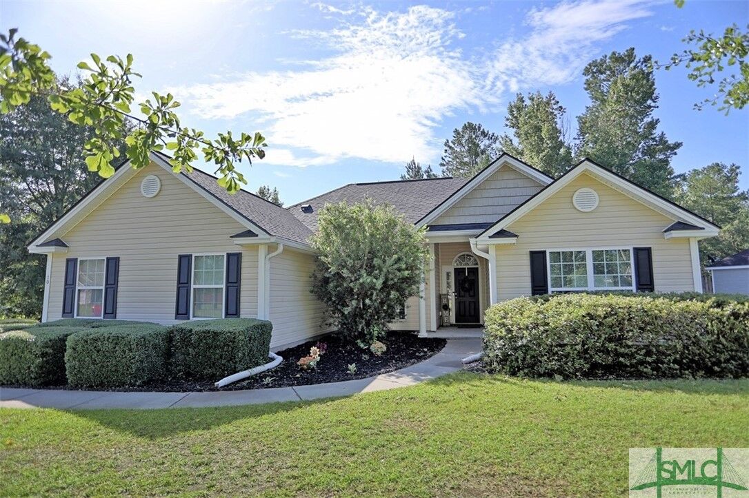 Property Photo:  10 Thomas Court  GA 31308 