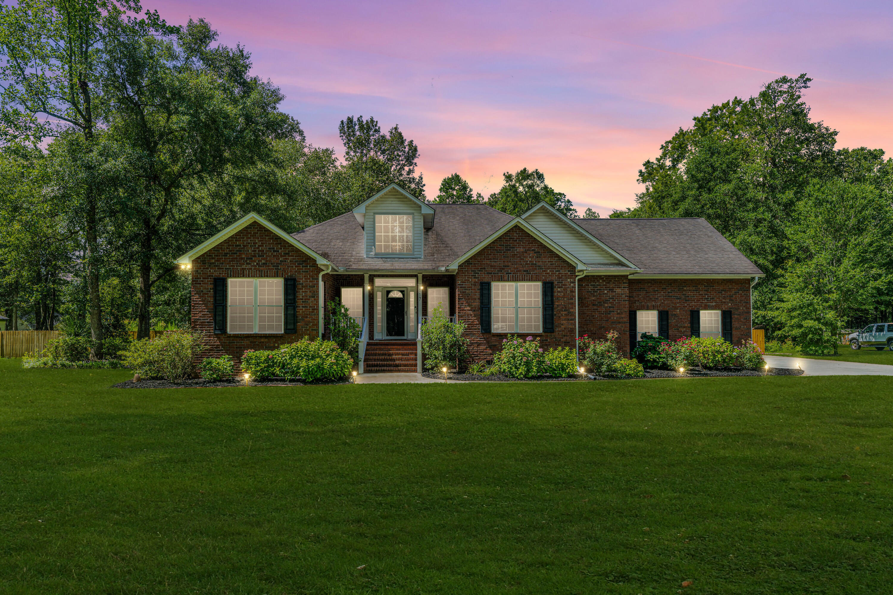 Property Photo: 117 Lee Street SC 29485