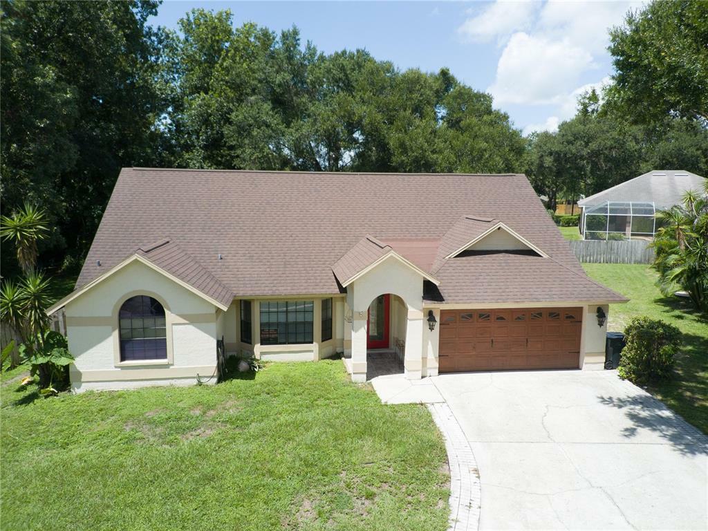 Property Photo:  1919 River Crossing Drive  FL 33596 