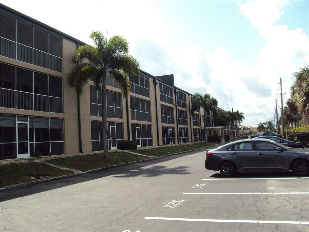 Property Photo: 150 Harborside Avenue 123 FL 33950