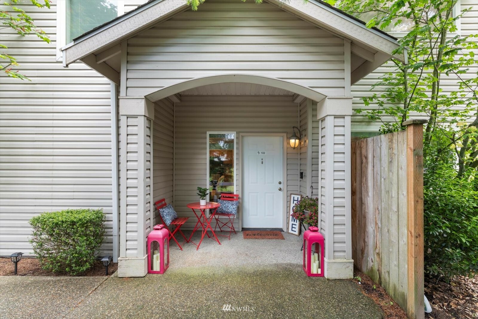 Property Photo:  8828 Meridian Place NE 102  WA 98258 