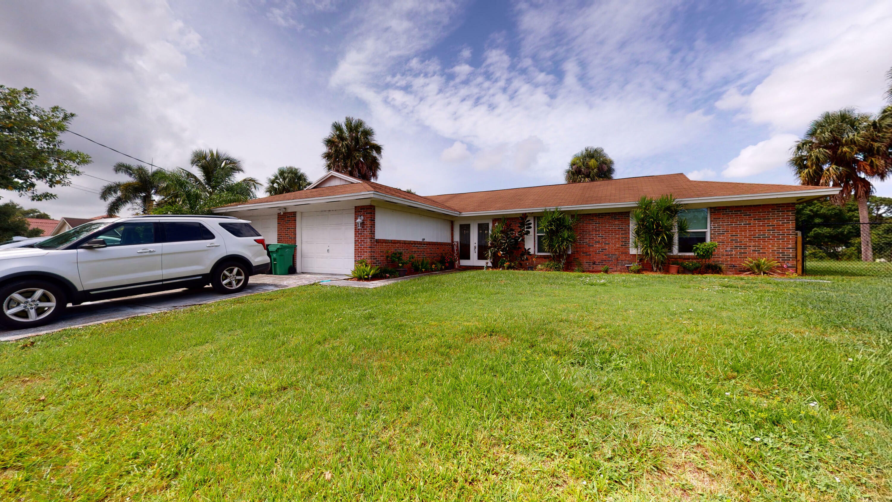 Property Photo:  1856 SW Bradway Lane  FL 34953 