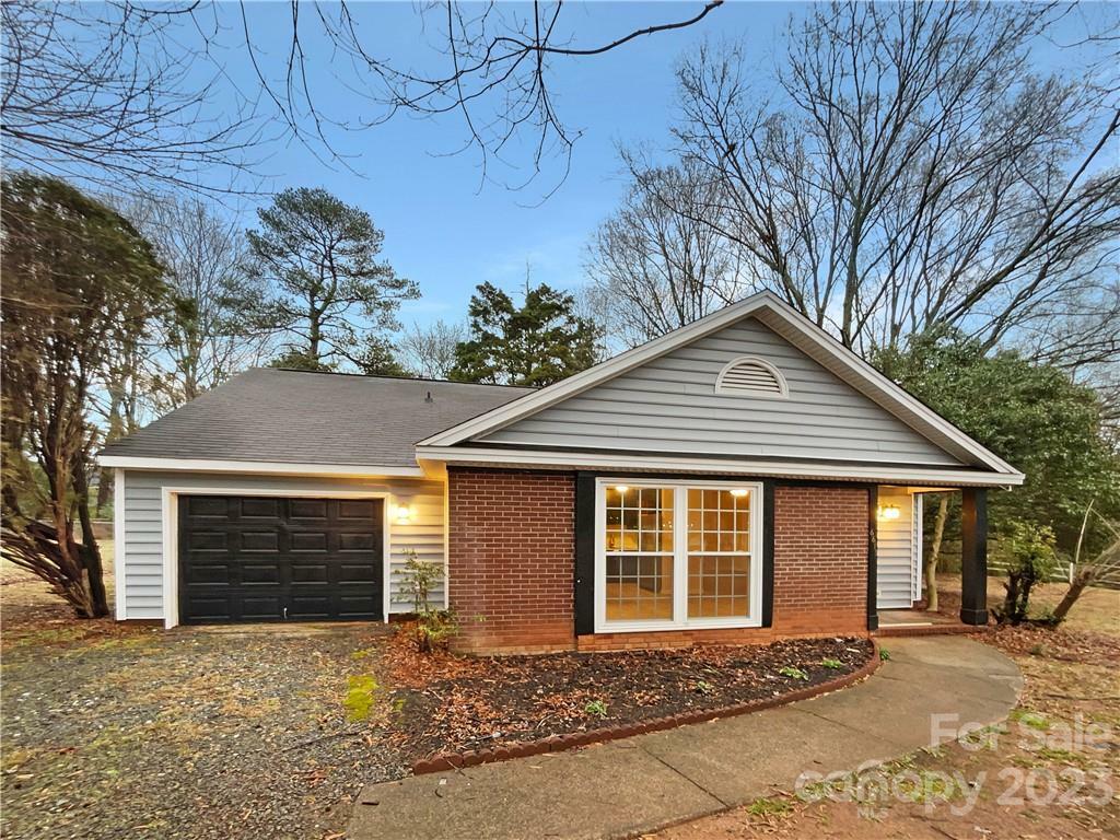 Property Photo:  6615 Doubletree Drive  NC 28227 