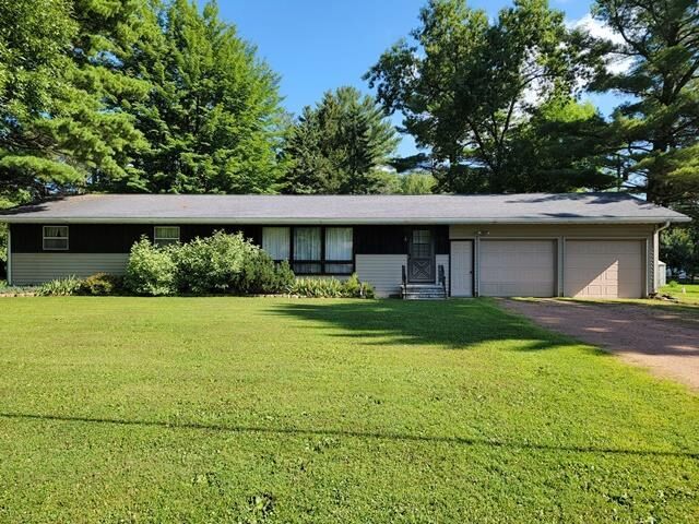 Property Photo:  702 W Clark Street  WI 54479 