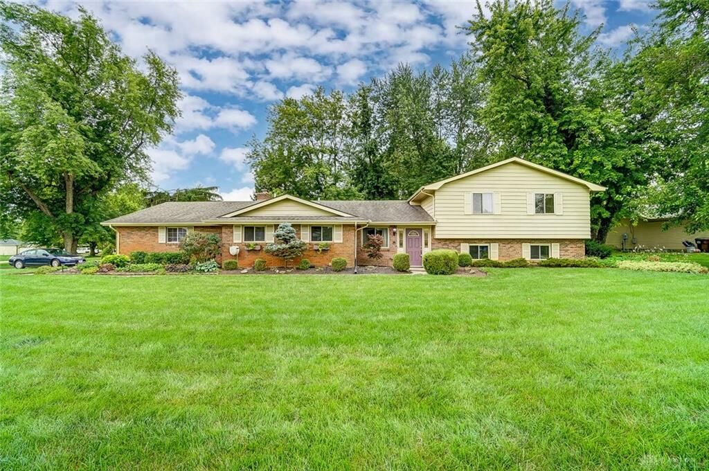 Property Photo: 3111 Crystal Marie Drive OH 45431
