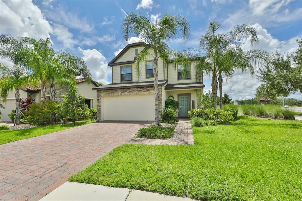 Property Photo: 5024 Bella Armonia Circle FL 33598