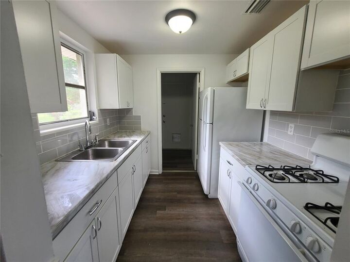 Property Photo: 4737 Keysville Avenue FL 34608