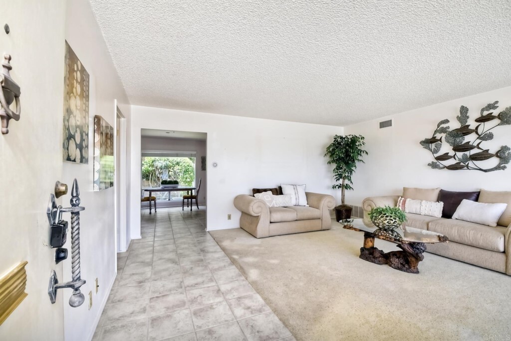 Property Photo:  1721 La Flora Drive  CA 92078 