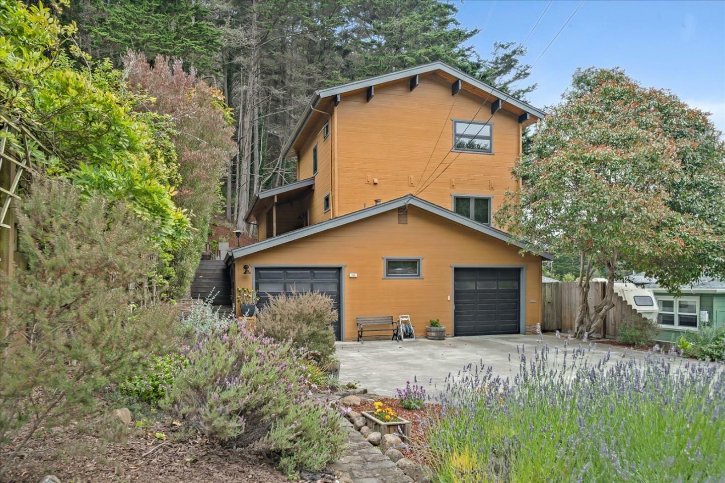 Property Photo: 260 Juanita Avenue CA 94044