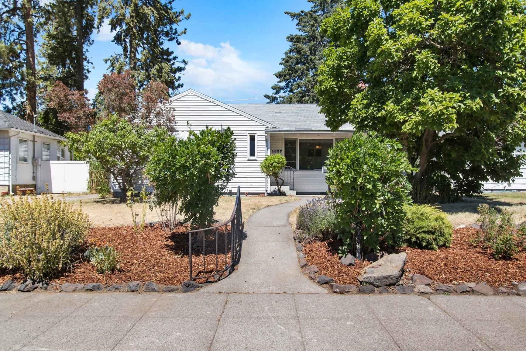 Property Photo: 1027 E 38th Ave WA 99203
