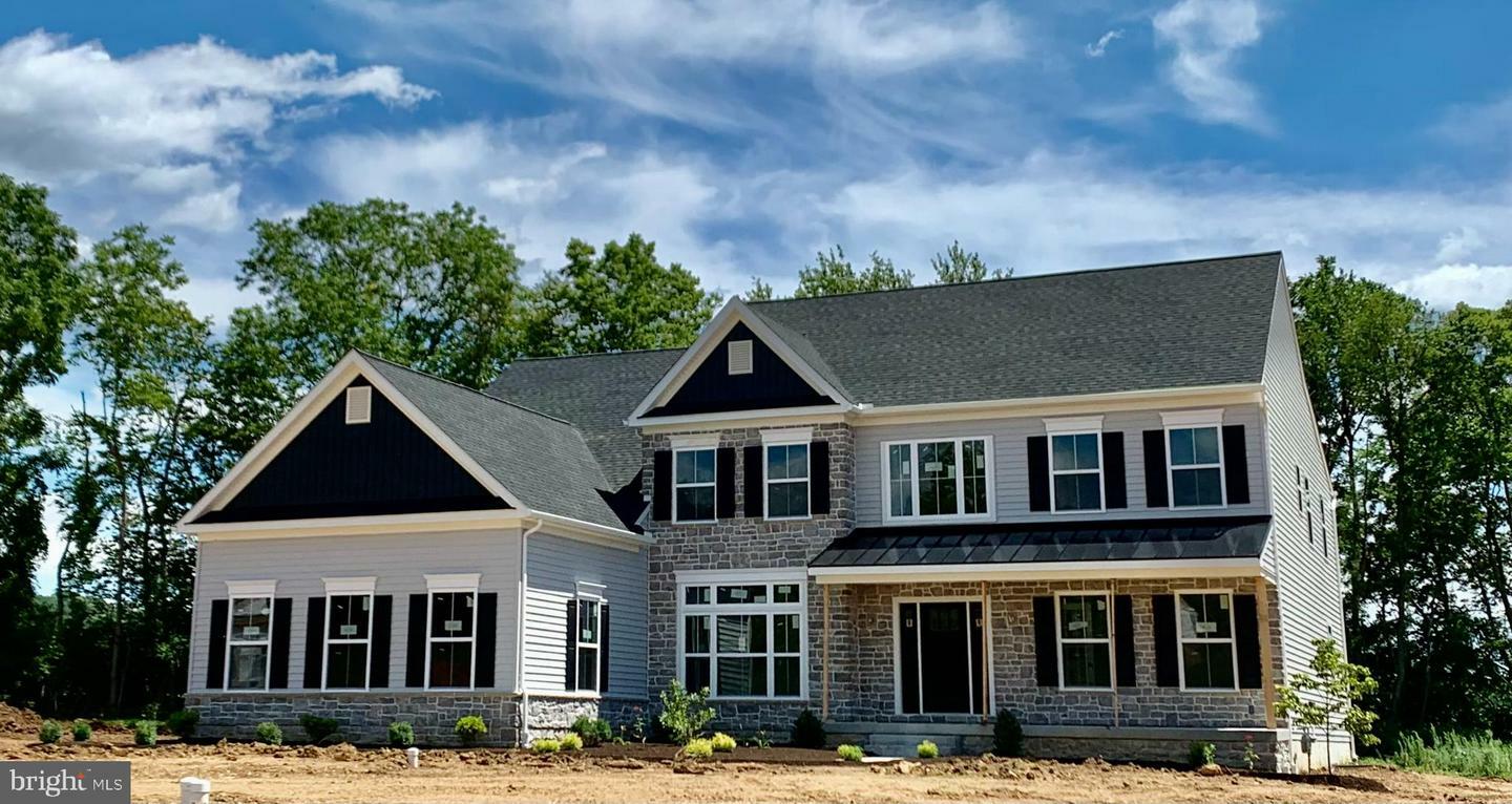 Property Photo: 24 Shrewsbury Court PA 19608