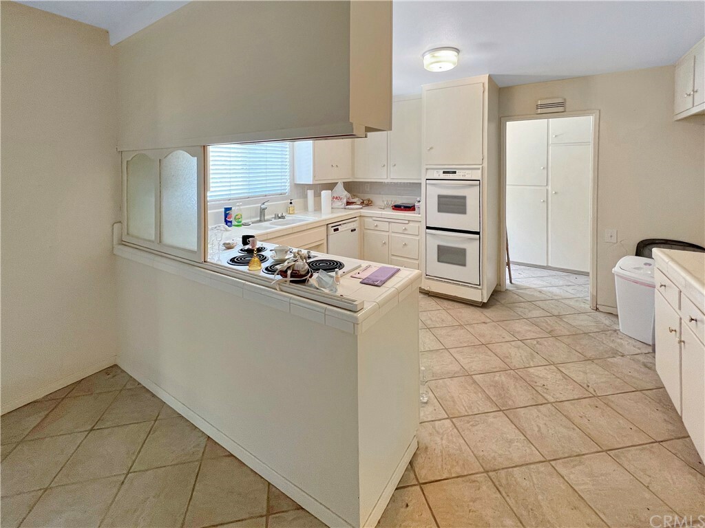 Property Photo:  1341 Carmela Lane  CA 90631 