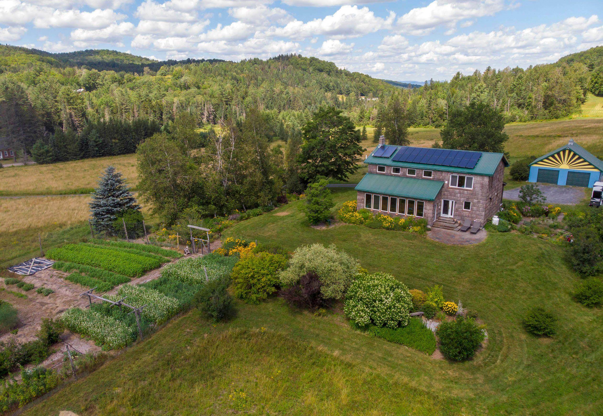 Property Photo: 4645 Brook Road VT 05667