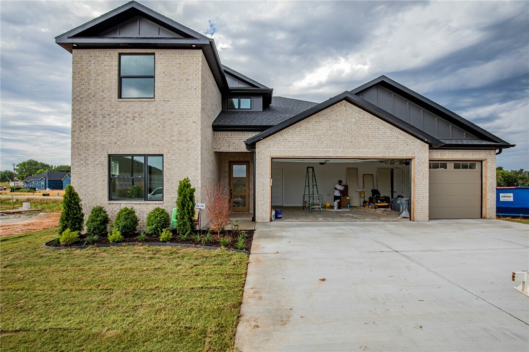 Property Photo:  3605 SW Aurora Lane  AR 72713 