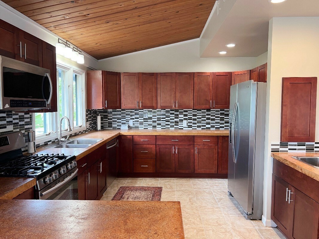 Property Photo: 66-1741-C Kawaihae Rd HI 96743