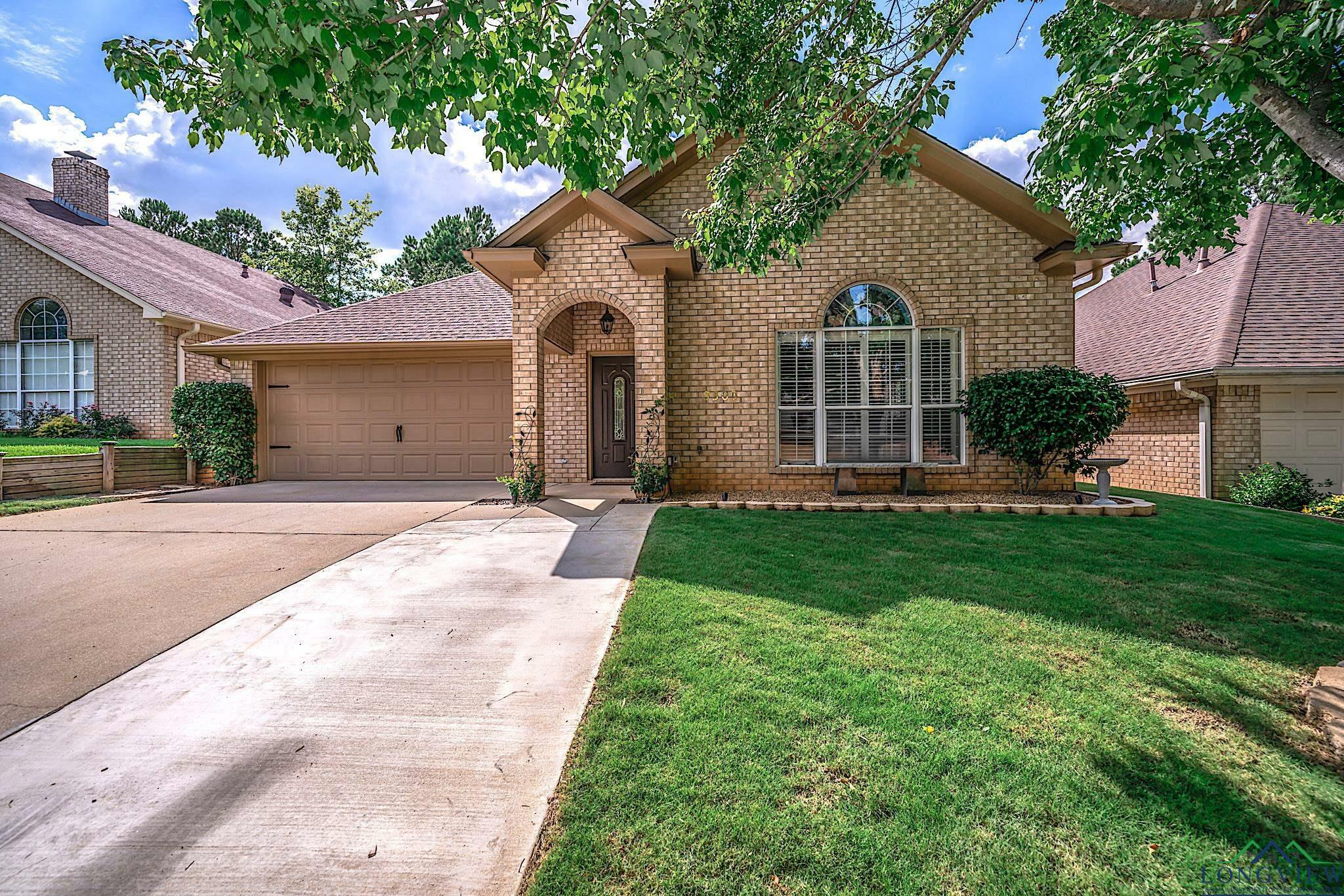 3303 Crossroads Dr  Longview TX 75605 photo