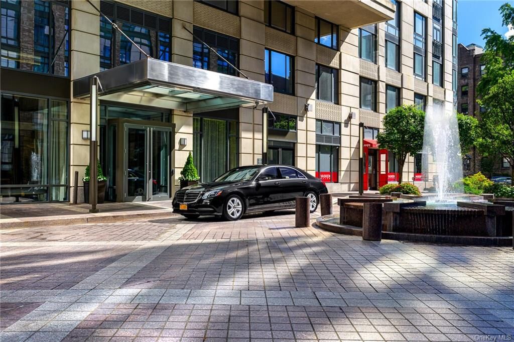 Property Photo: 10 City Place 17B NY 10601