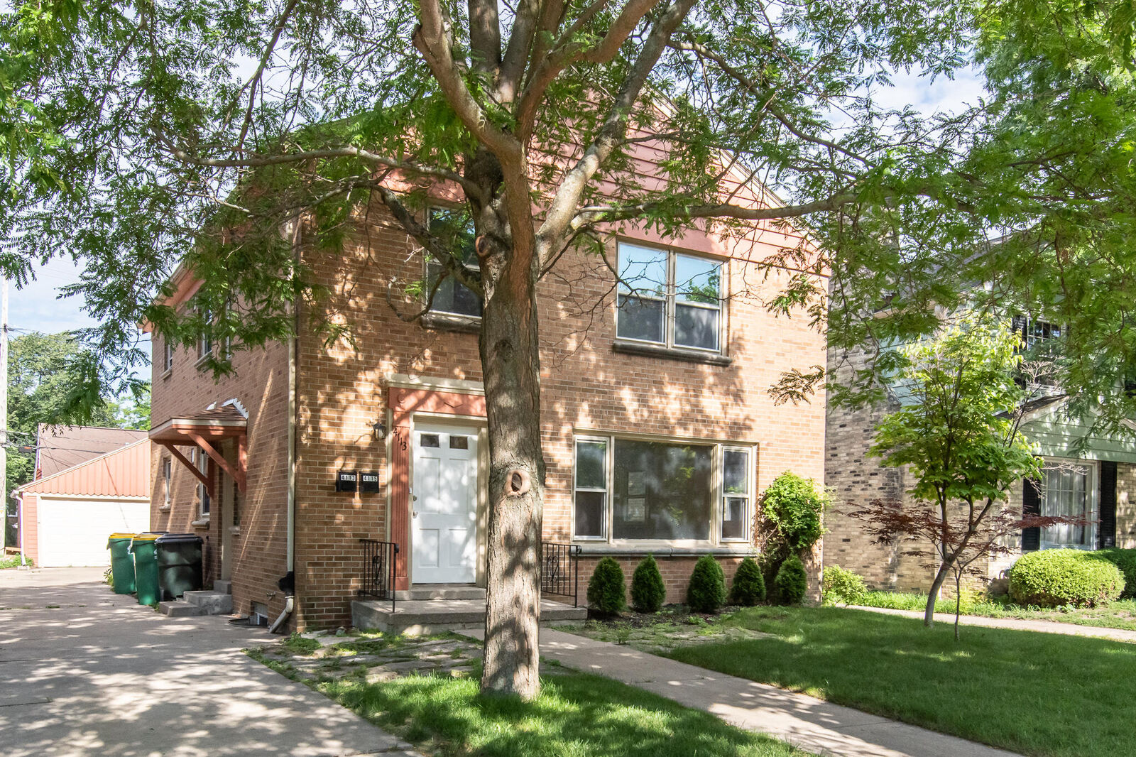 Property Photo:  4113 N Bartlett Ave 4115  WI 53211 