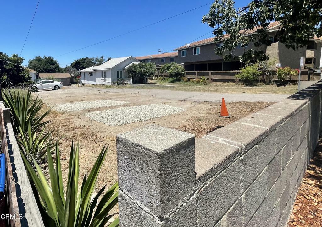 Property Photo:  220 S Mill Street  CA 93060 