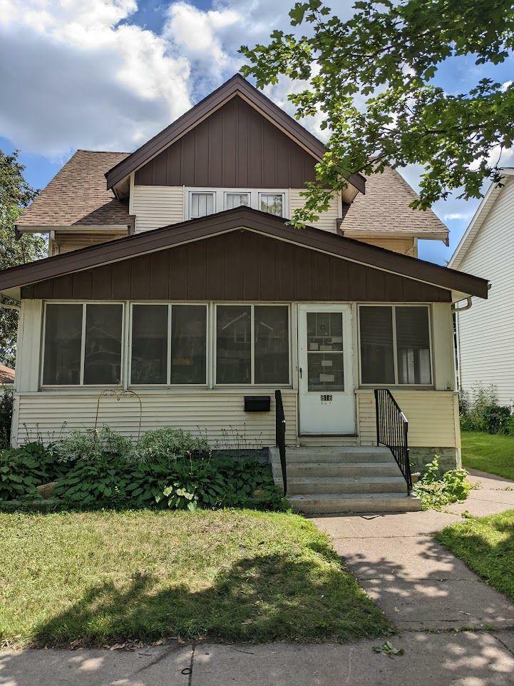 Property Photo:  816 Maryland Avenue W  MN 55117 