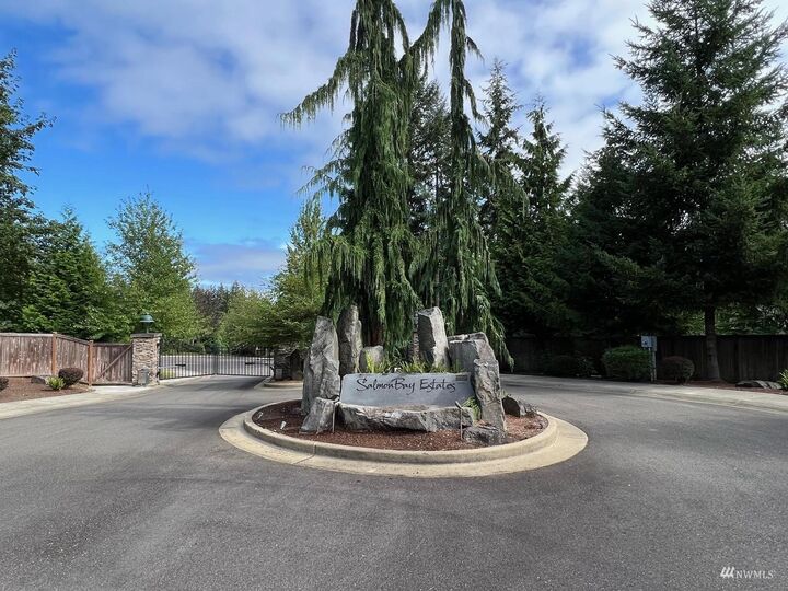 Property Photo: 915 7th Court WA 98333