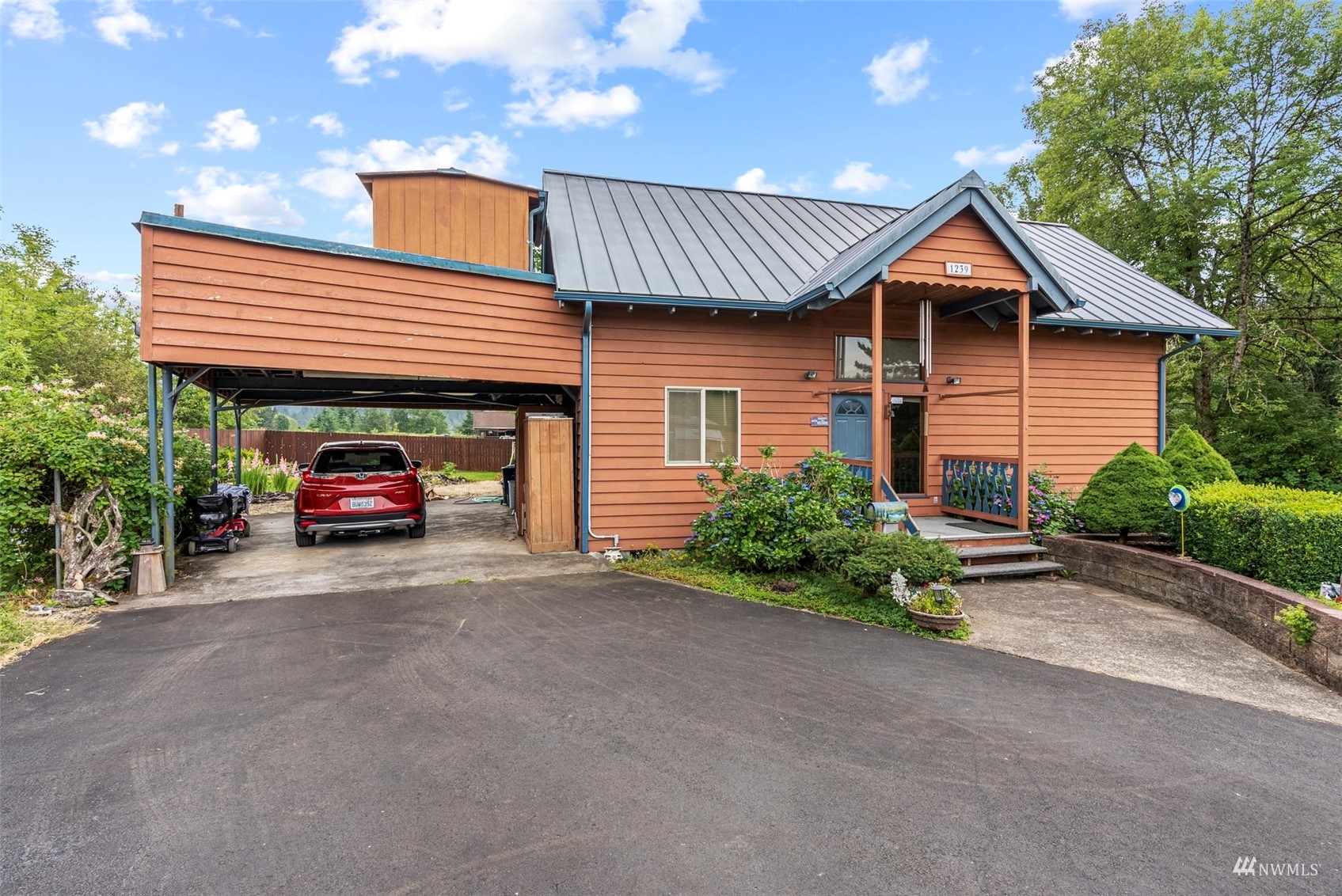Property Photo: 1239 Rose Valley Road WA 98626