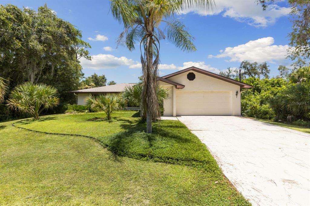 Property Photo:  21078 Baffin Avenue  FL 33954 