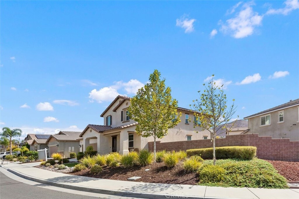Property Photo: 29590 Rawlings Way CA 92530