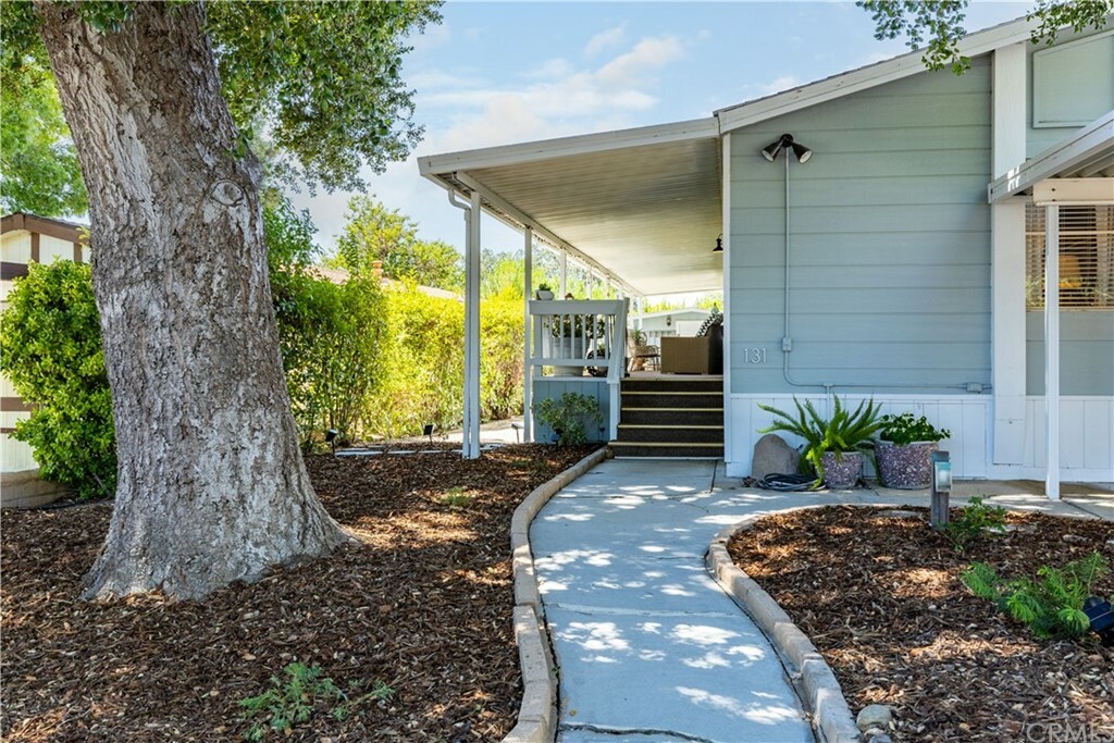 Property Photo:  131 Solana Way  CA 93446 