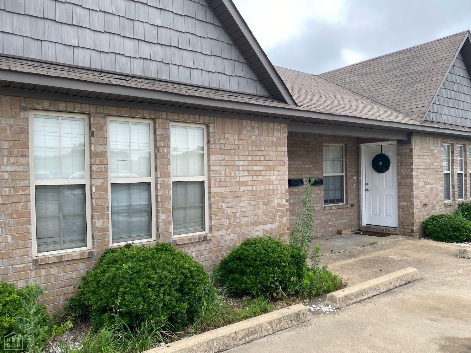 Property Photo: 1612 E Johnson Avenue AR 72401