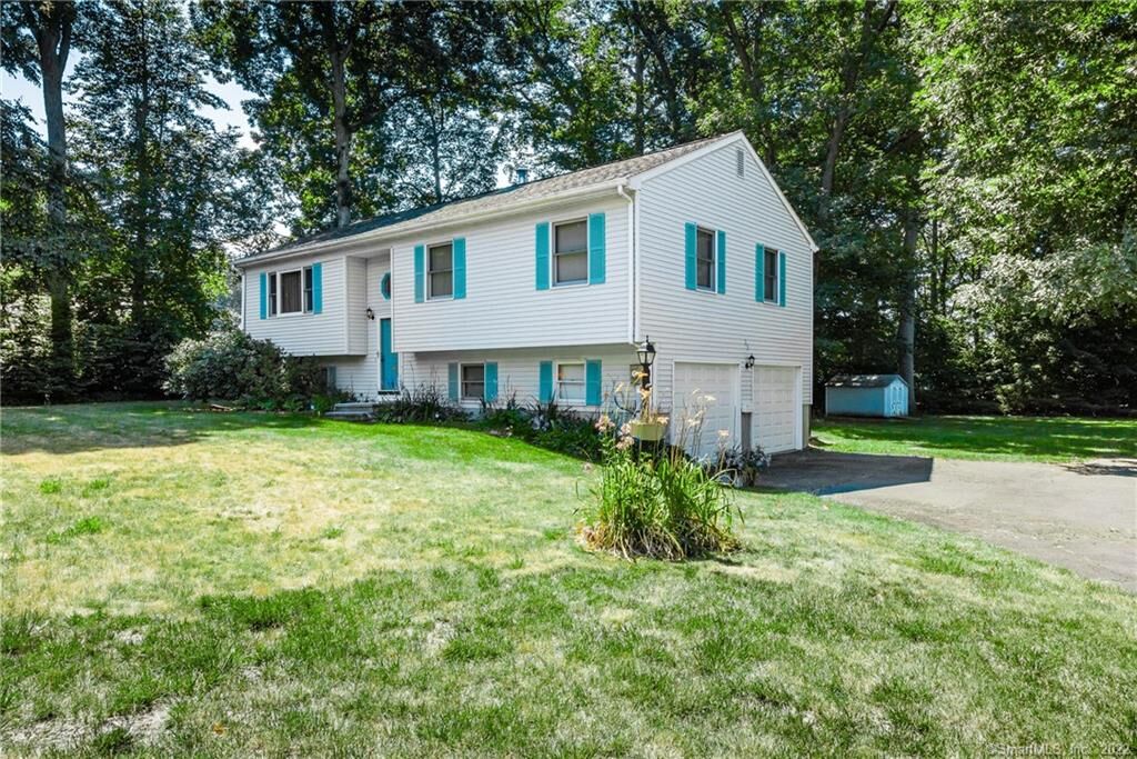 Property Photo: 35 Robin Hill Road CT 06450