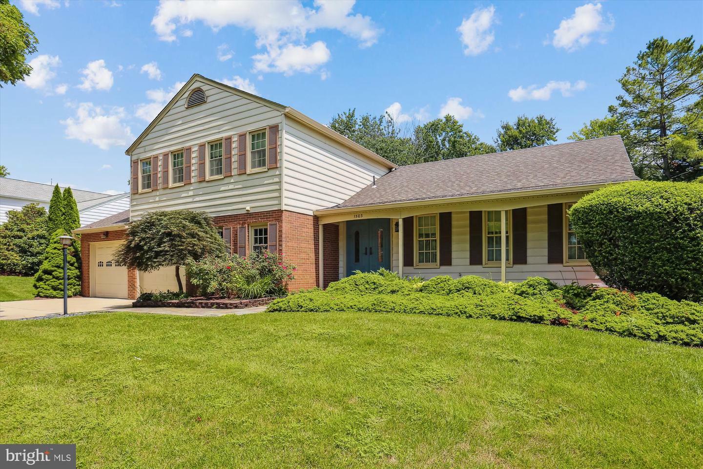 Property Photo:  1503 Blue Meadow Road  MD 20854 