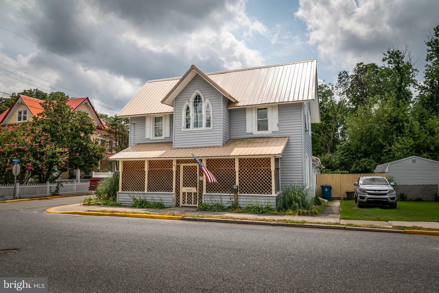 Property Photo:  206 E 4th Street  DE 19956 