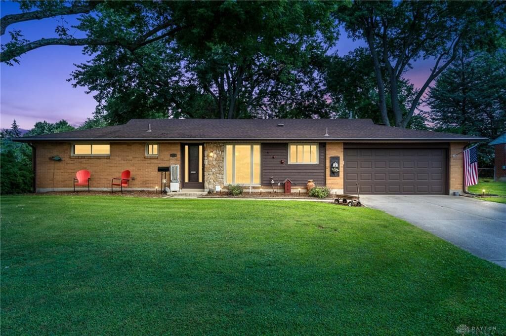 Property Photo: 4920 Bonnie Road OH 45440