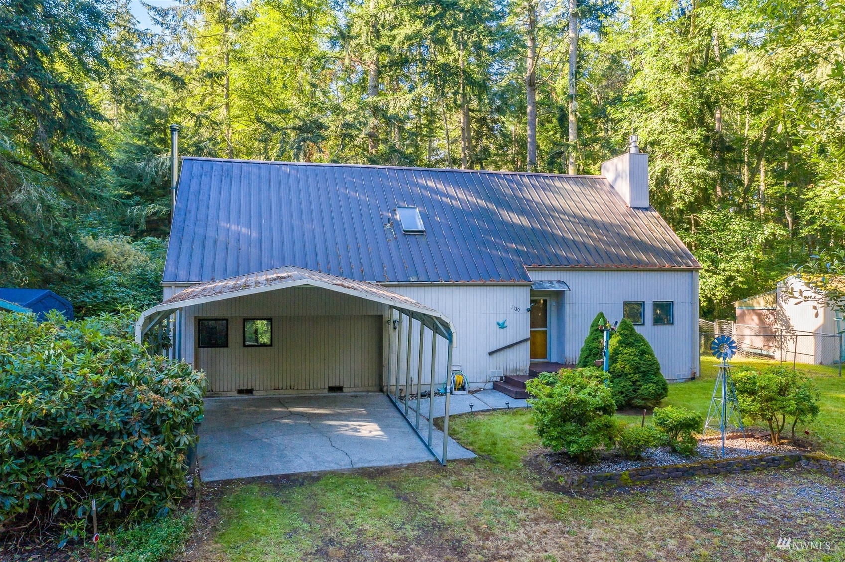 Property Photo:  1130 Huckleberry Lane  WA 98277 