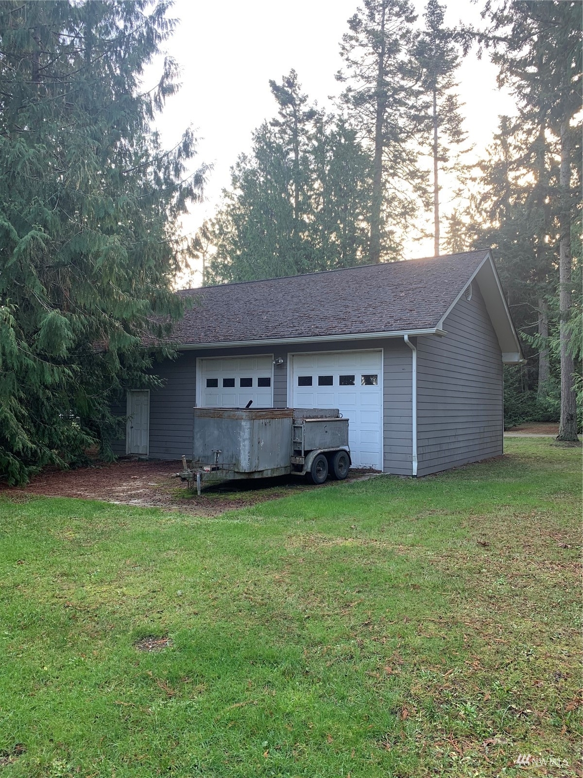 Property Photo: 33 S Point Road WA 98363