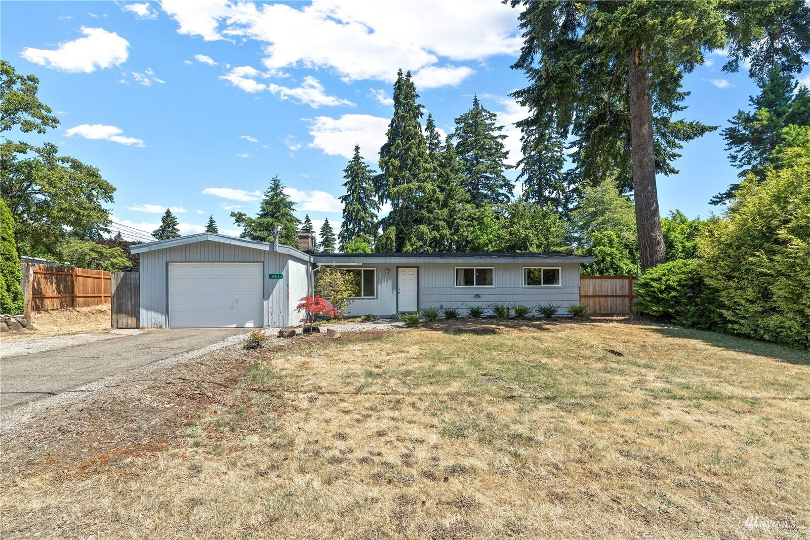 Property Photo:  604 163rd Avenue SE  WA 98008 