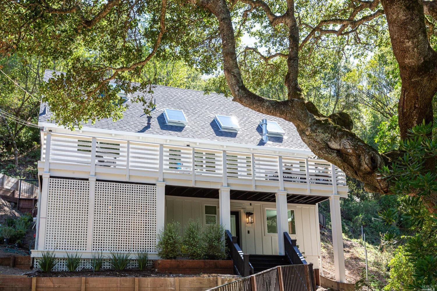 Property Photo: 619 Springfield Way CA 94941