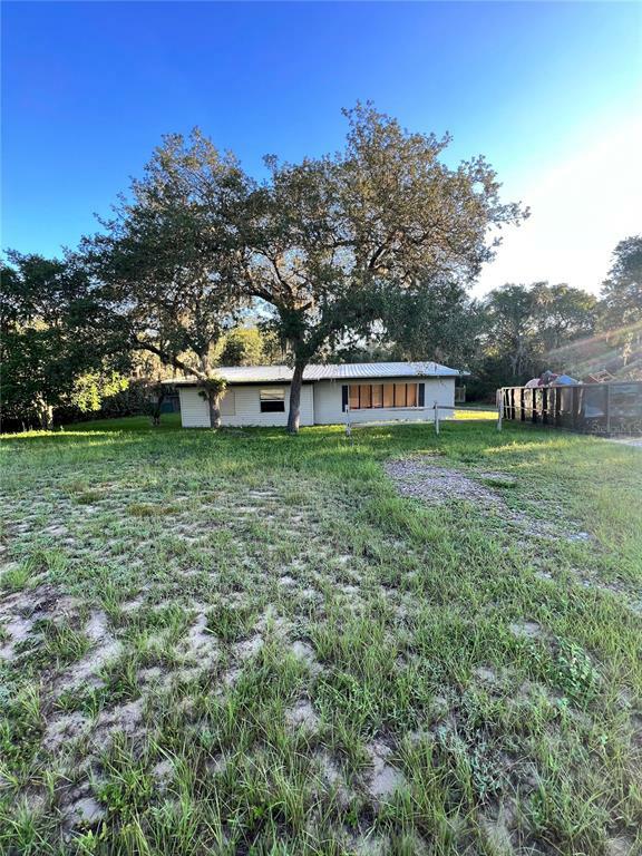 Property Photo: 2935 Silver Spur Loop FL 33898