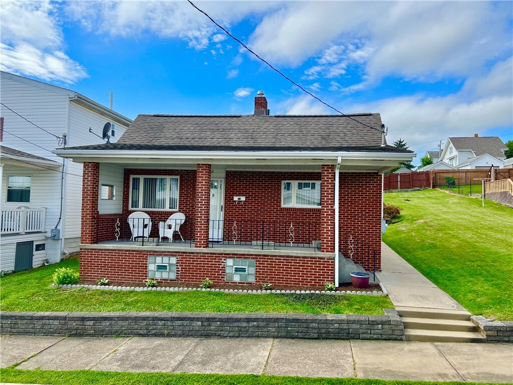Property Photo: 505 Giffin Ave PA 15317