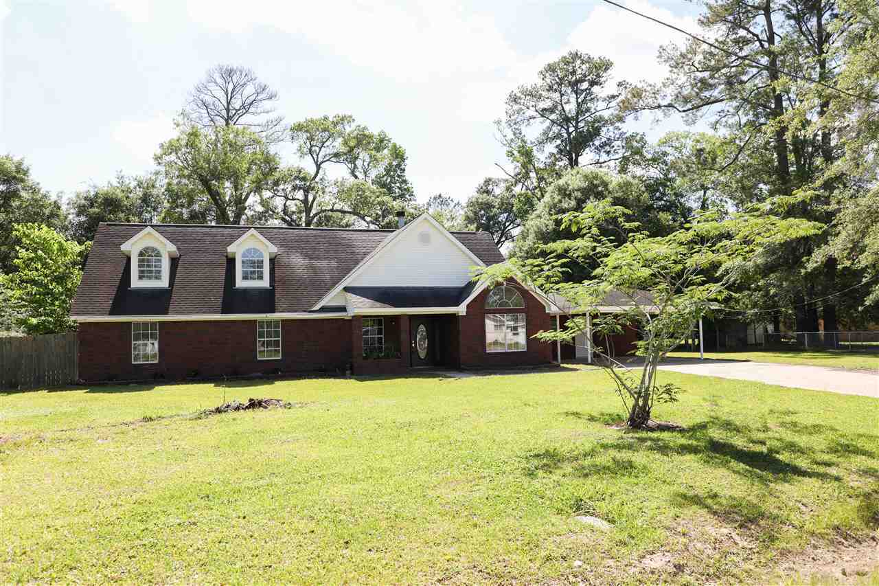 Property Photo:  121 County Road 815  TX 77612 