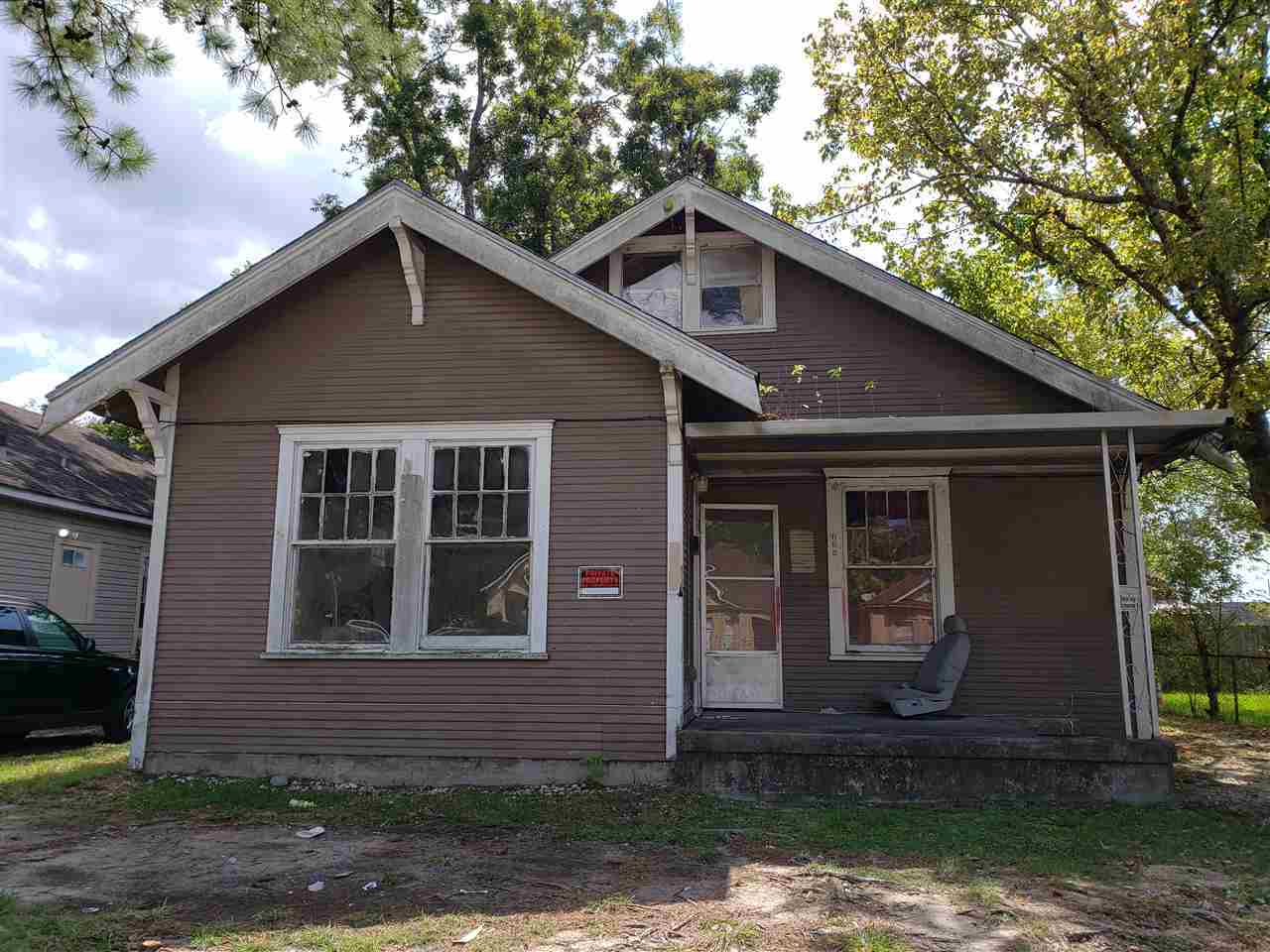 Property Photo: 486 E Lavaca TX 77705