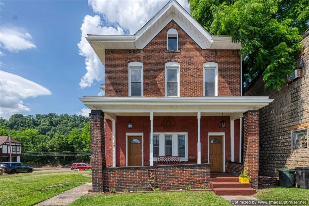 Property Photo:  430 3rd Ave  PA 15066 