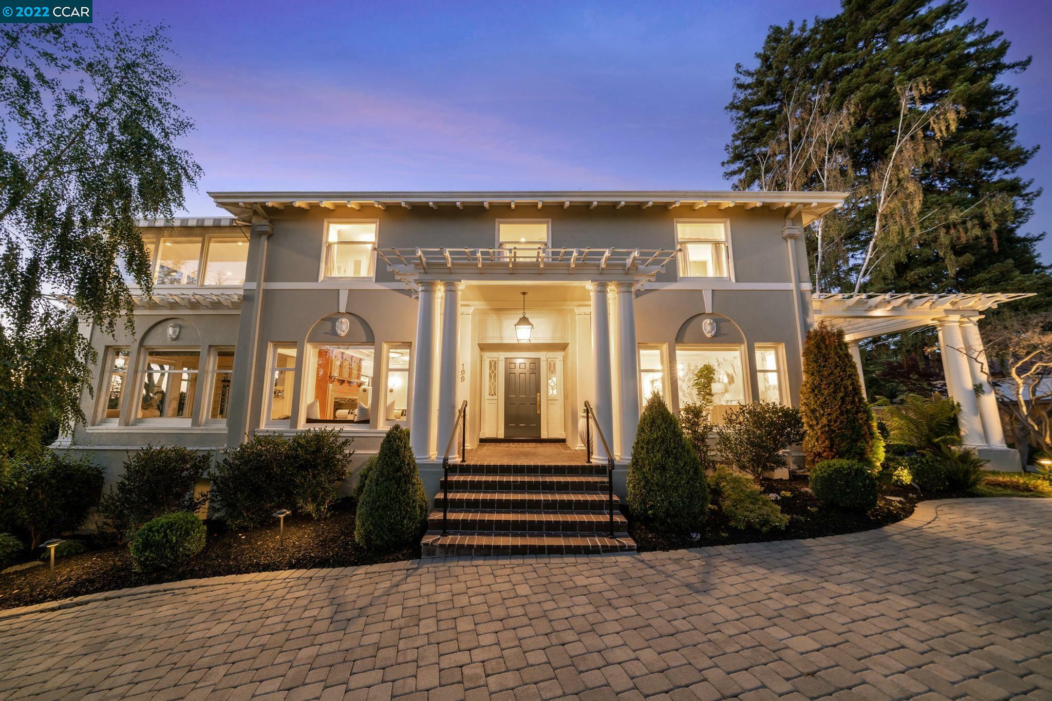 Property Photo:  199 Lafayette Ave  CA 94611 