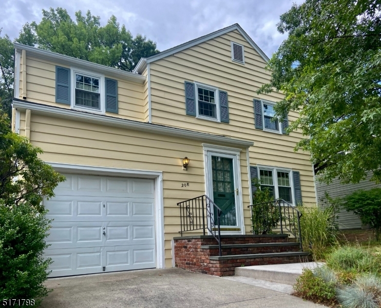 Property Photo:  208 2nd St  NJ 07023 