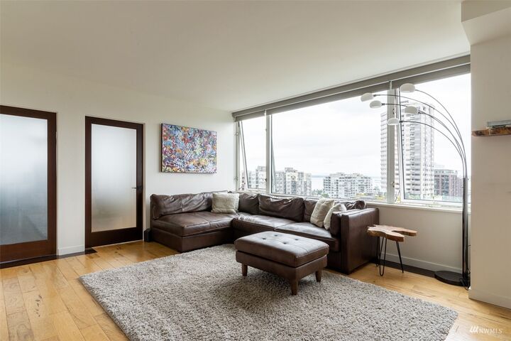 Property Photo: 2600 2nd Avenue 1107 WA 98121
