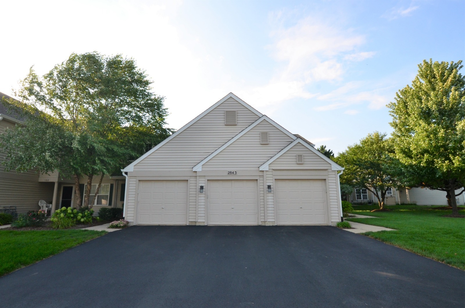 Property Photo:  2843 Rutland Circle 201  IL 60564 