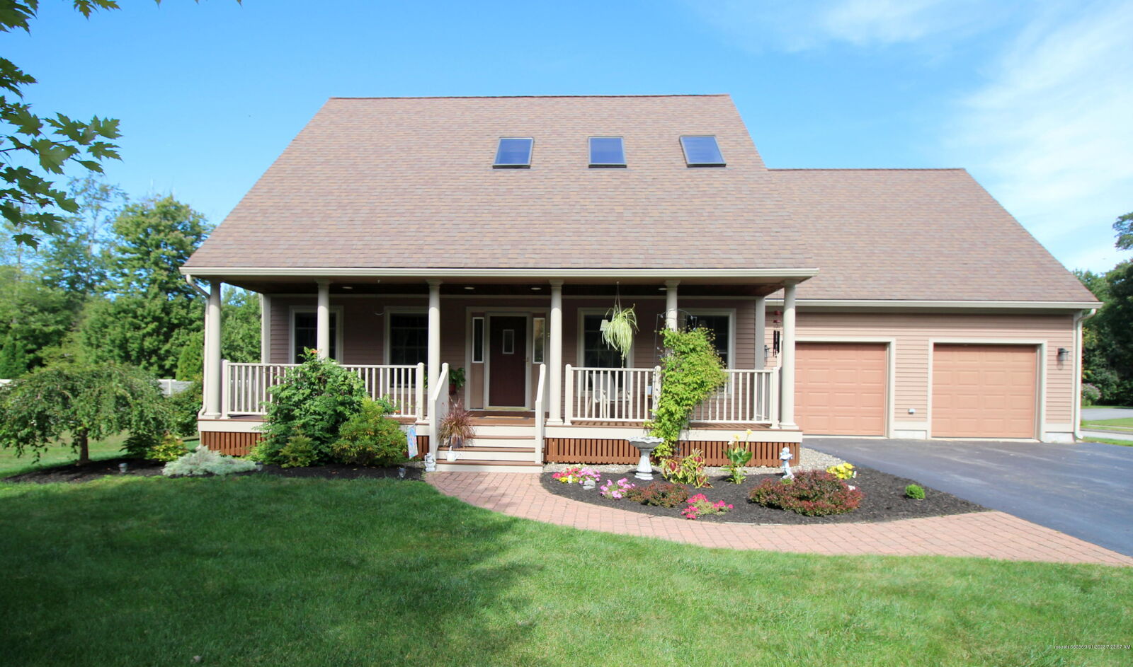 Property Photo:  3 Sofia Road  ME 04072 