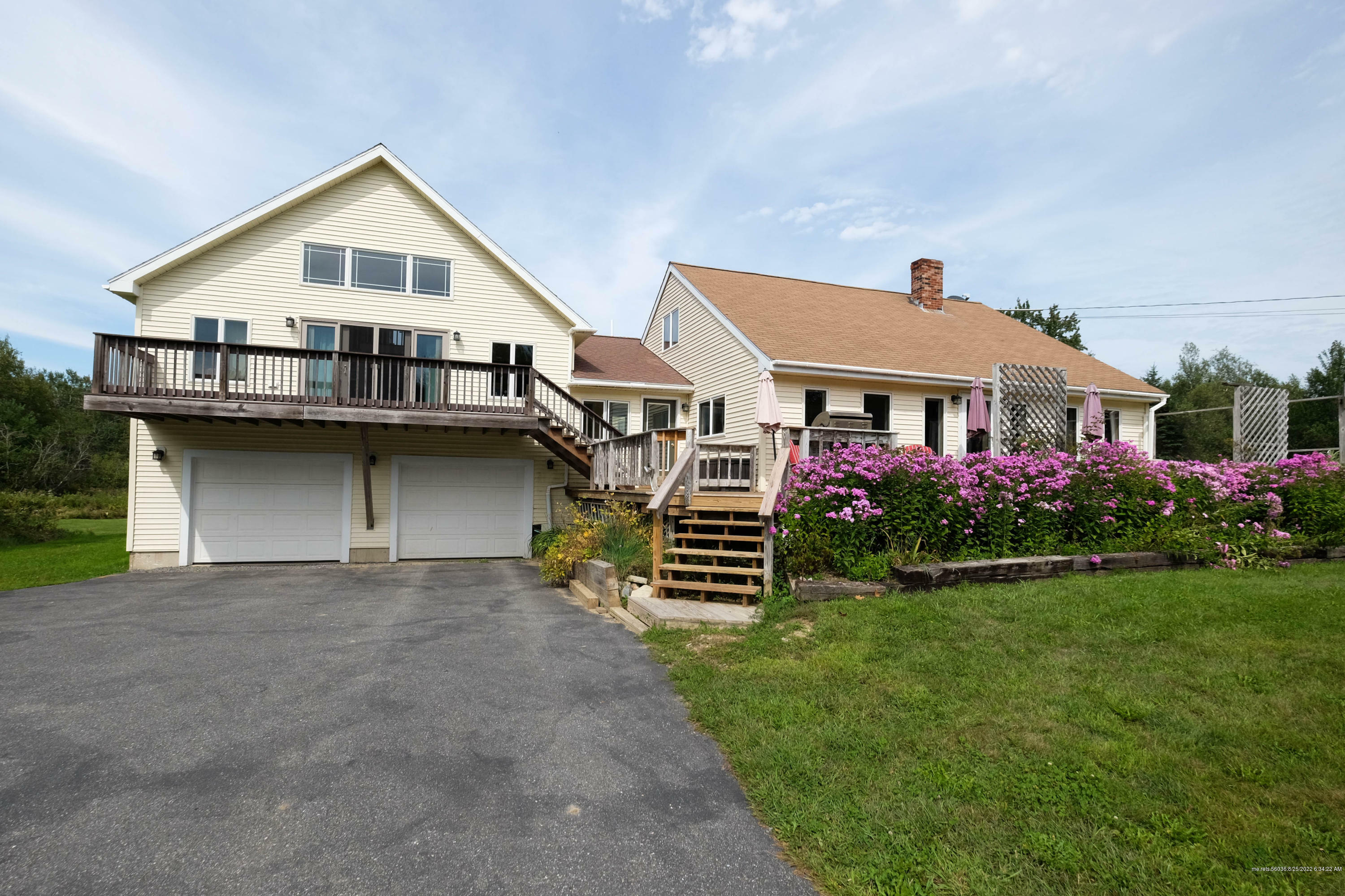 Property Photo:  364 Old Route 1  ME 04572 